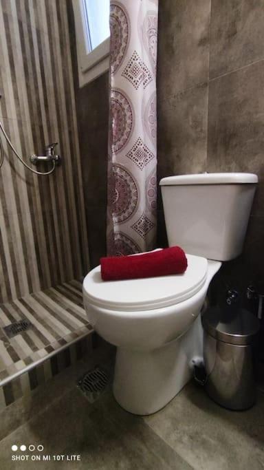 Cozy Apartment In Volos!! Экстерьер фото