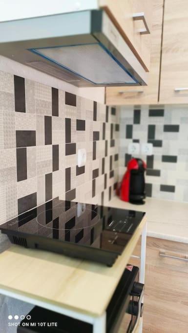 Cozy Apartment In Volos!! Экстерьер фото
